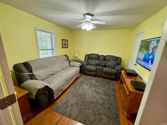 230 New Sandpit Acres, Bedford, IN 47421