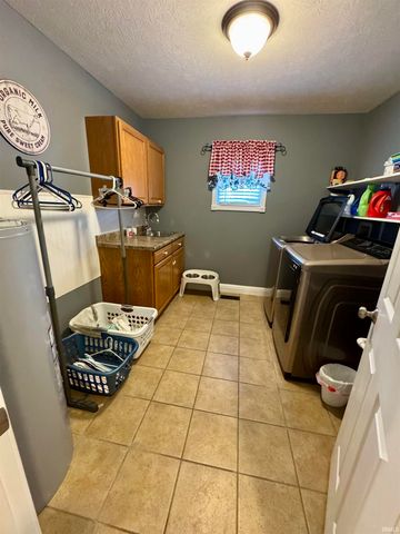 230 New Sandpit Acres, Bedford, IN 47421
