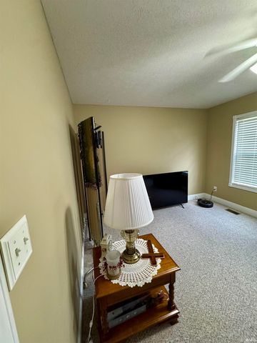 230 New Sandpit Acres, Bedford, IN 47421