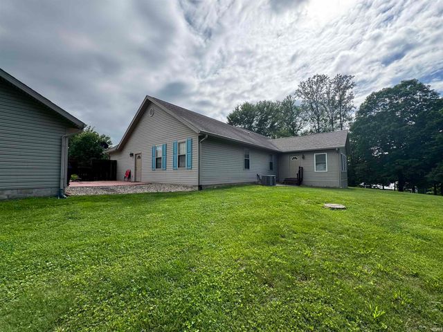 230 New Sandpit Acres, Bedford, IN 47421