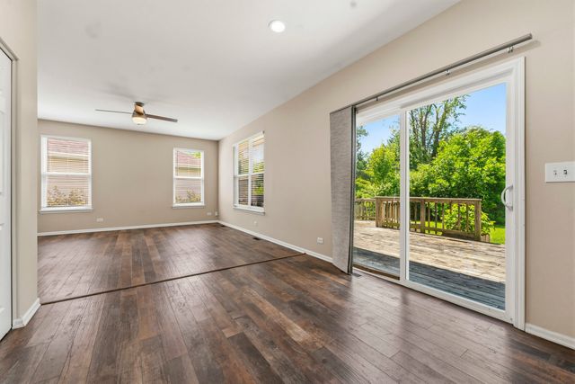32804 Bending Creek Road, Lakemoor, IL 60051