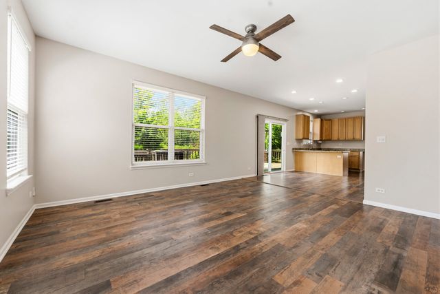 32804 Bending Creek Road, Lakemoor, IL 60051