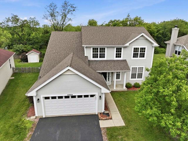 32804 Bending Creek Road, Lakemoor, IL 60051