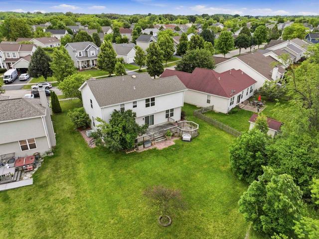 32804 Bending Creek Road, Lakemoor, IL 60051