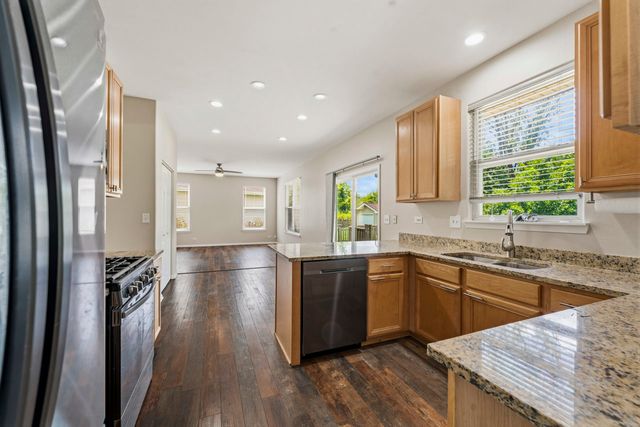 32804 Bending Creek Road, Lakemoor, IL 60051