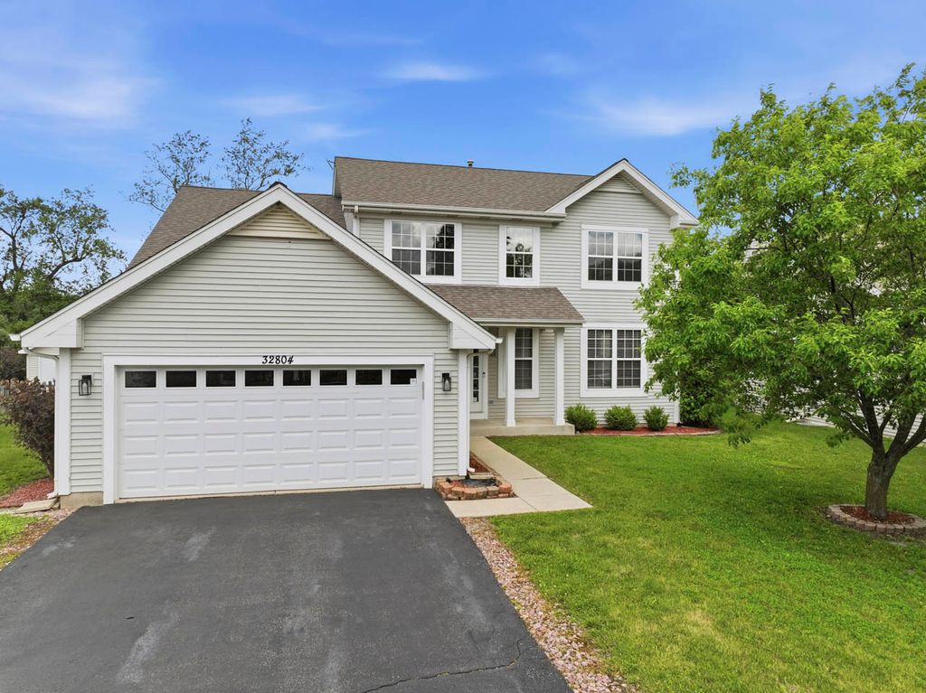 32804 Bending Creek Road, Lakemoor, IL 60051