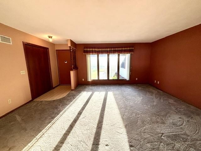 226 Beechwood Drive, Janesville, WI 53548