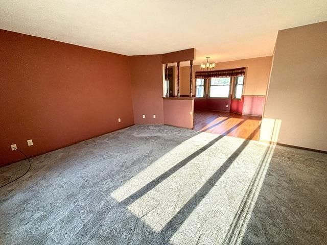 226 Beechwood Drive, Janesville, WI 53548