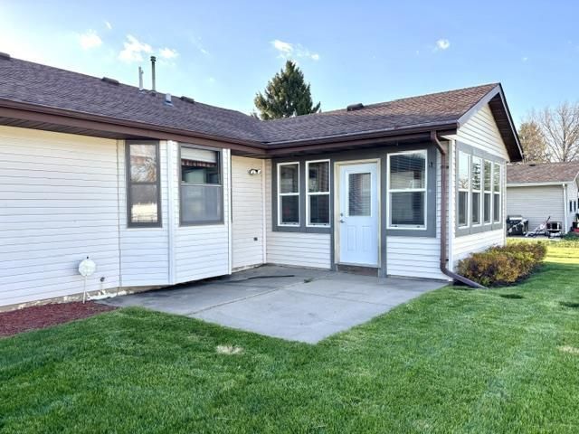 226 Beechwood Drive, Janesville, WI 53548