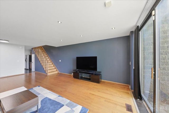 2138 Ohio Avenue, Cincinnati, OH 45219