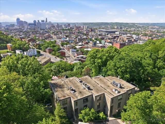2138 Ohio Avenue, Cincinnati, OH 45219