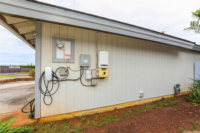 94-793 Leomana Way, Waipahu, HI 96797