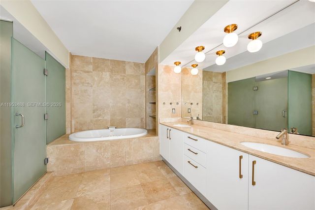 450 Alton Rd 2810, Miami Beach, FL 33139