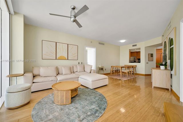 450 Alton Rd 2810, Miami Beach, FL 33139