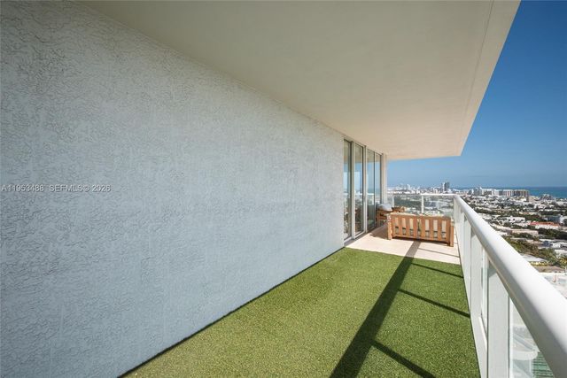 450 Alton Rd 2810, Miami Beach, FL 33139