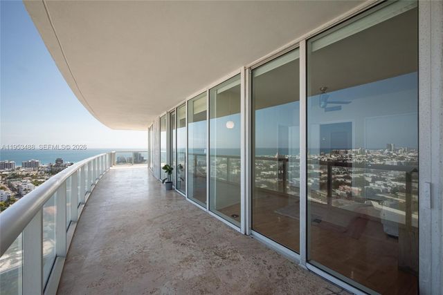 450 Alton Rd 2810, Miami Beach, FL 33139