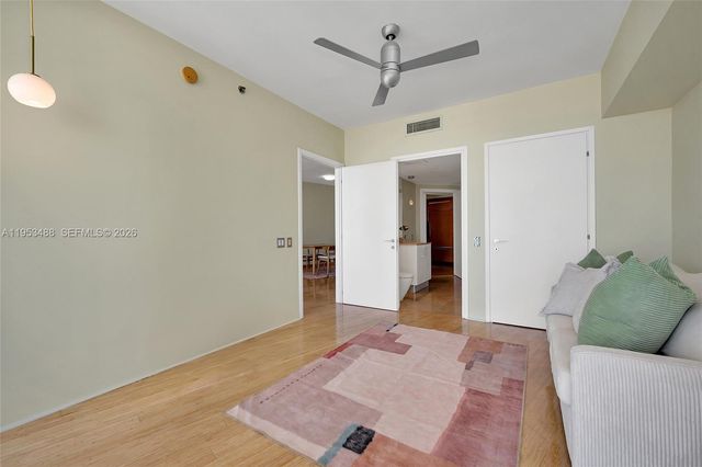 450 Alton Rd 2810, Miami Beach, FL 33139