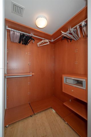 450 Alton Rd 2810, Miami Beach, FL 33139