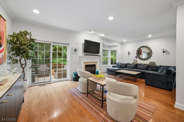 509 Binghampton Ln, Livingston Twp., NJ 07039