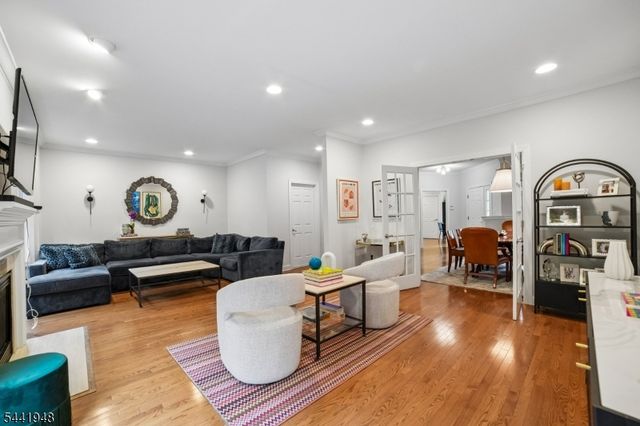 509 Binghampton Ln, Livingston Twp., NJ 07039