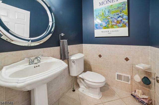 509 Binghampton Ln, Livingston Twp., NJ 07039