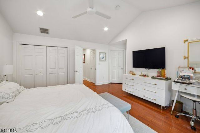 509 Binghampton Ln, Livingston Twp., NJ 07039