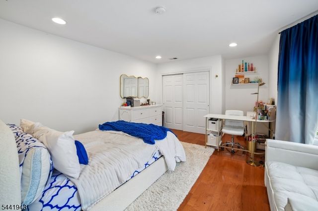 509 Binghampton Ln, Livingston Twp., NJ 07039