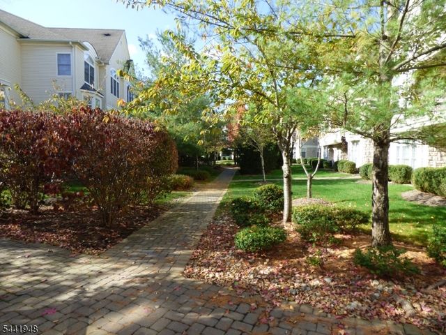509 Binghampton Ln, Livingston Twp., NJ 07039