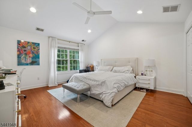 509 Binghampton Ln, Livingston Twp., NJ 07039