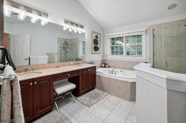509 Binghampton Ln, Livingston Twp., NJ 07039