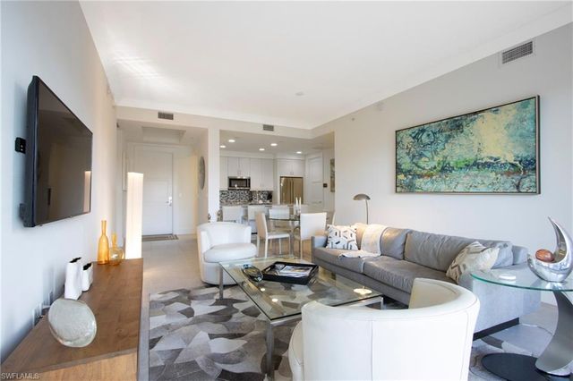 1035 3rd AVE S 303, Naples, FL 34102