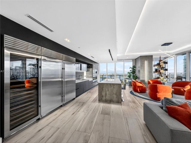 2020 N Bayshore Dr PH-4104, Miami, FL 33137