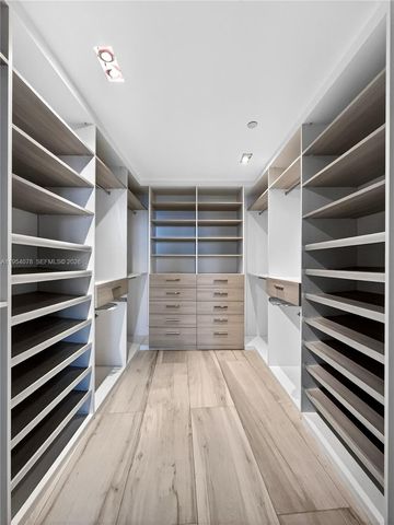 2020 N Bayshore Dr PH-4104, Miami, FL 33137