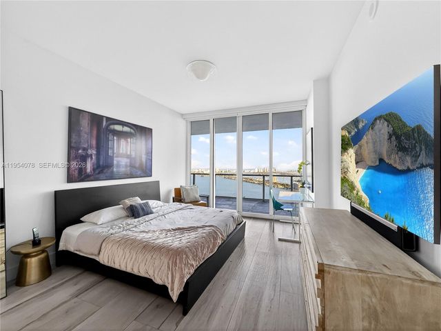 2020 N Bayshore Dr PH-4104, Miami, FL 33137