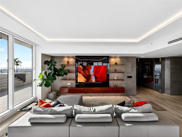 2020 N Bayshore Dr PH-4104, Miami, FL 33137