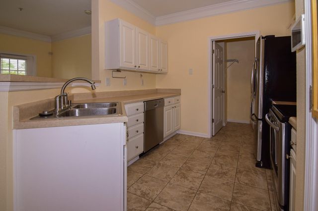 1481 Cambridge Lakes Drive, Mount Pleasant, SC 29464