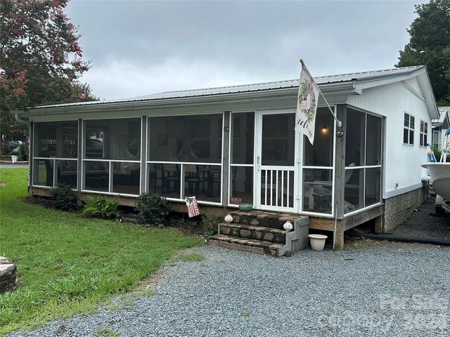 120 Cardinal Drive, New London, NC 28127
