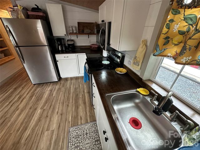 120 Cardinal Drive, New London, NC 28127