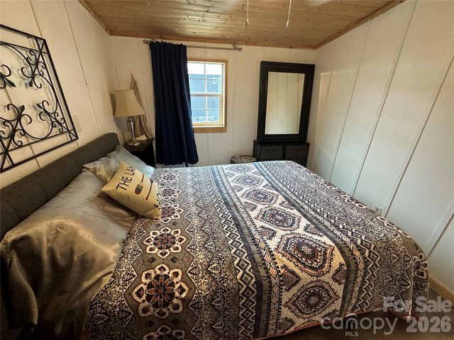 120 Cardinal Drive, New London, NC 28127