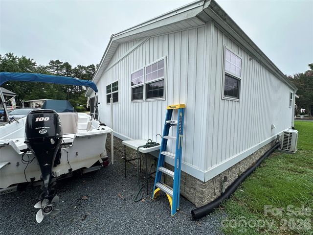 120 Cardinal Drive, New London, NC 28127