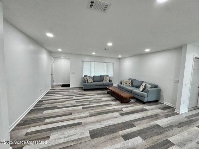 789 Walnut Drive, Melbourne, FL 32935