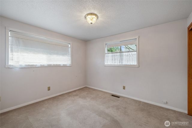 10916 Lundstrom Drive SW, Lakewood, WA 98498