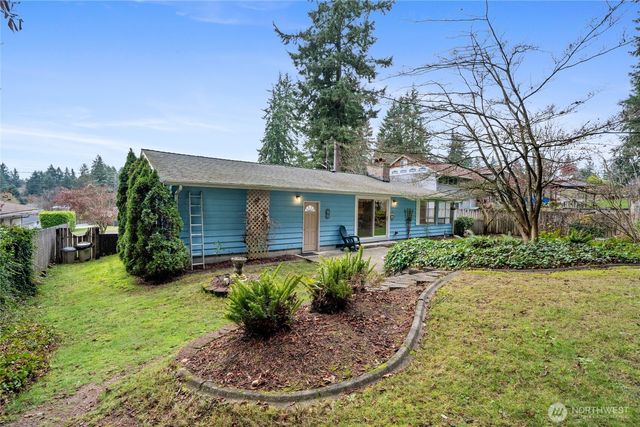 10916 Lundstrom Drive SW, Lakewood, WA 98498