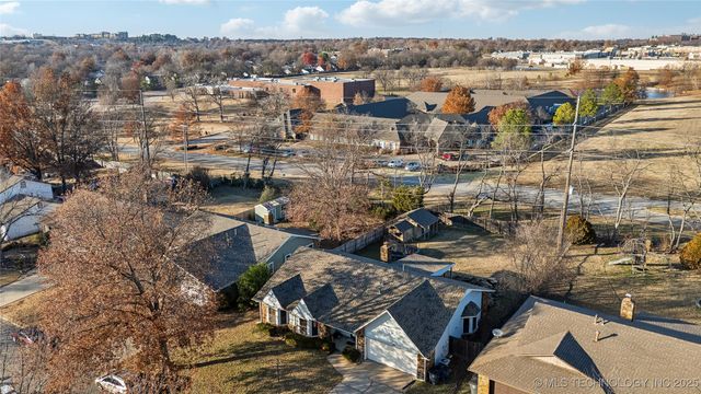 7917 E 77th Street, Tulsa, OK 74133