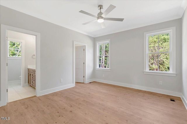 53 Stonewood Loop Lane, Henderson, NC 27537