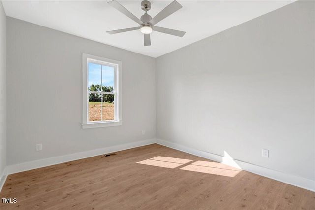 53 Stonewood Loop Lane, Henderson, NC 27537