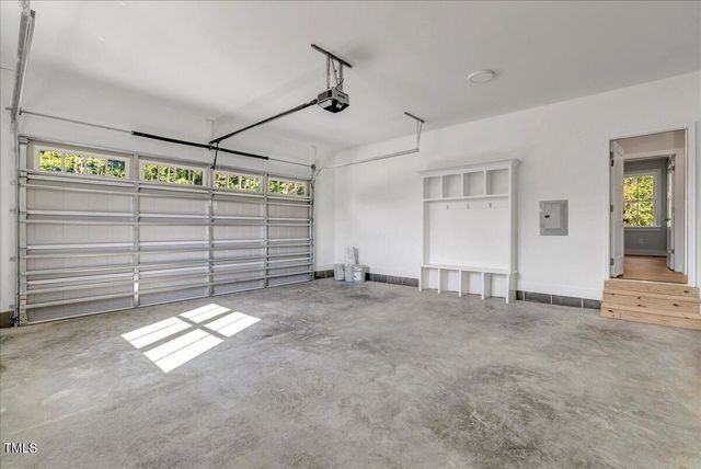 53 Stonewood Loop Lane, Henderson, NC 27537