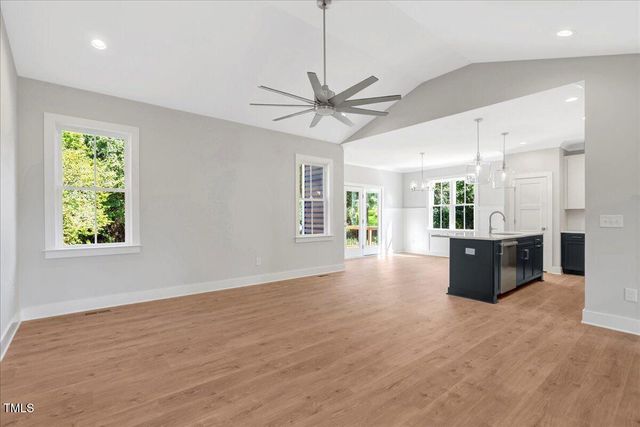 53 Stonewood Loop Lane, Henderson, NC 27537