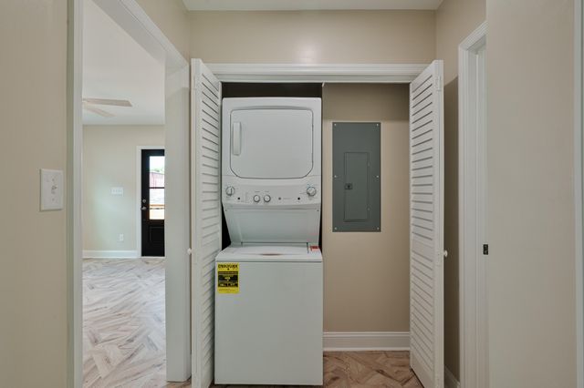 1405 Holt Street, Charleston, SC 29403