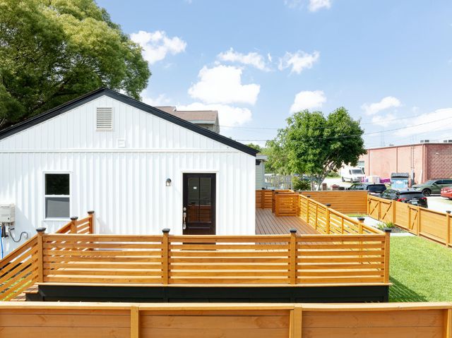 1405 Holt Street, Charleston, SC 29403